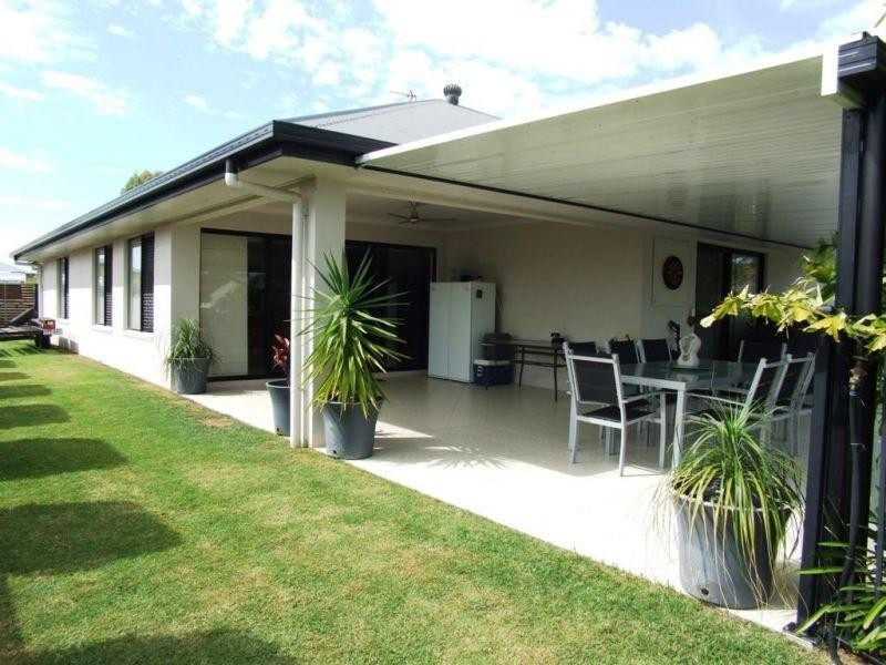 10 Hilltop Avenue, Southside QLD 4570