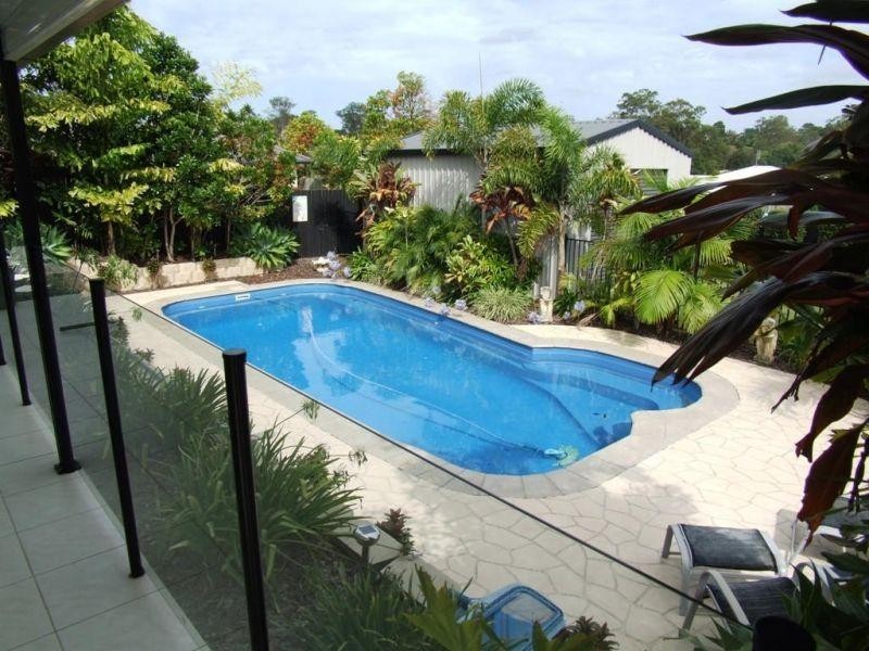 10 Hilltop Avenue, Southside QLD 4570