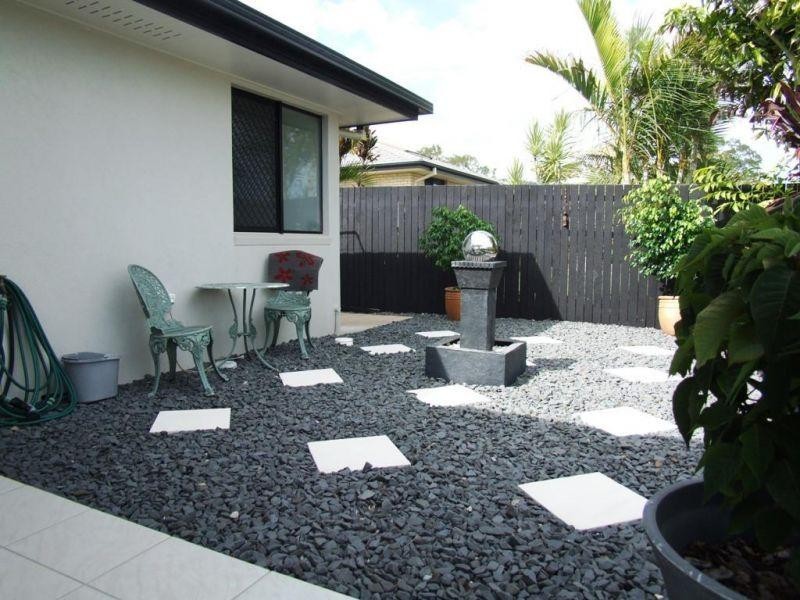 10 Hilltop Avenue, Southside QLD 4570