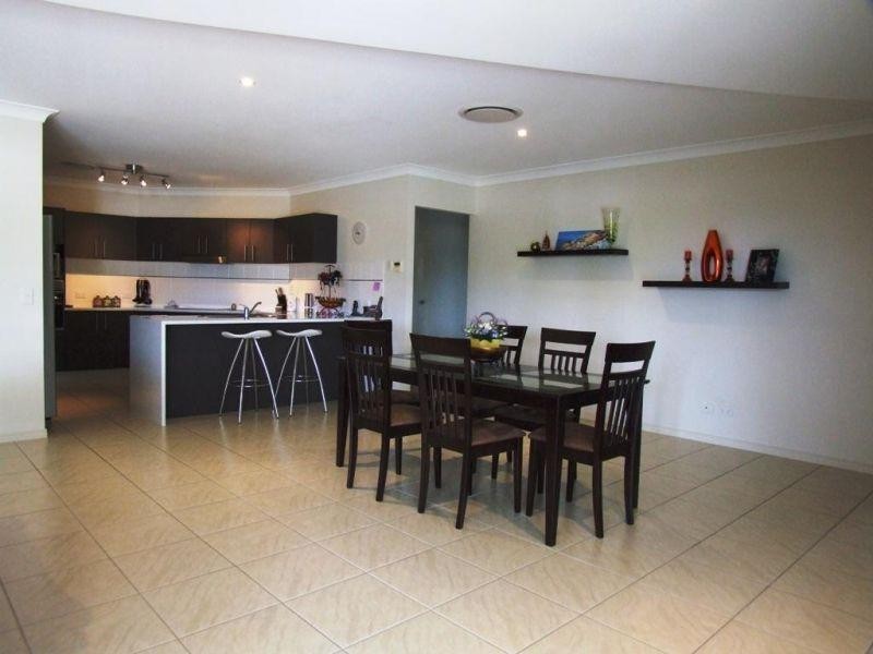 10 Hilltop Avenue, Southside QLD 4570