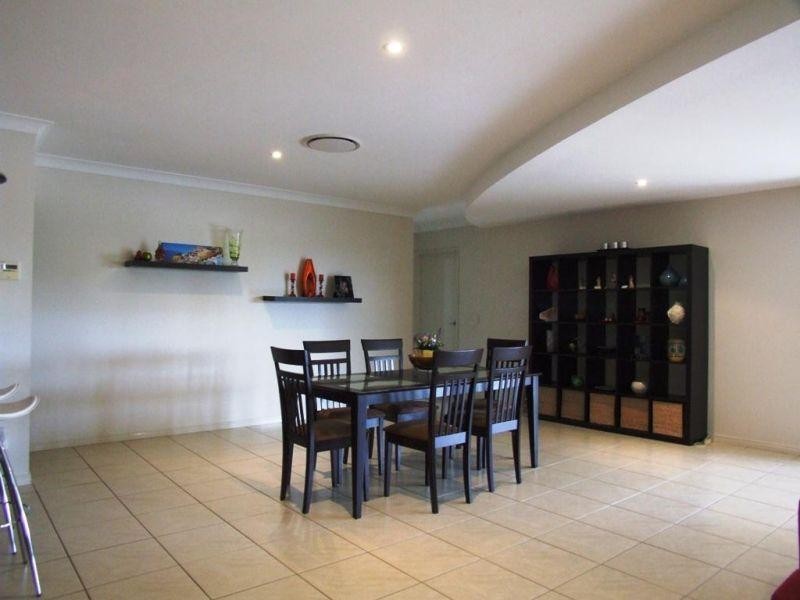 10 Hilltop Avenue, Southside QLD 4570