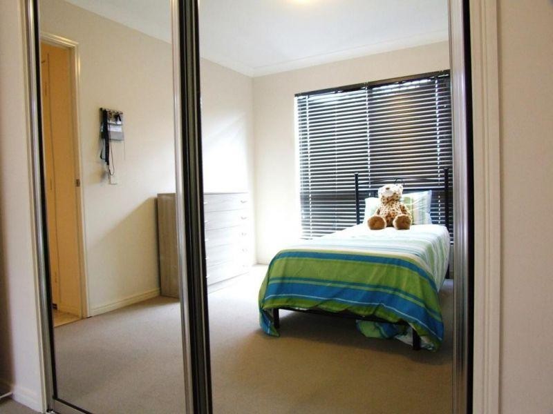 10 Hilltop Avenue, Southside QLD 4570