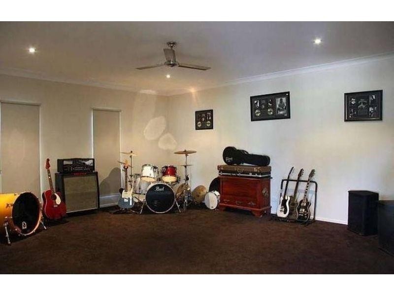 Southside QLD 4570