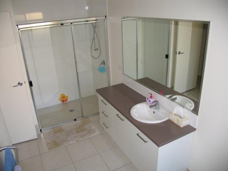 10 Directors Circuit, Jones Hill QLD 4570