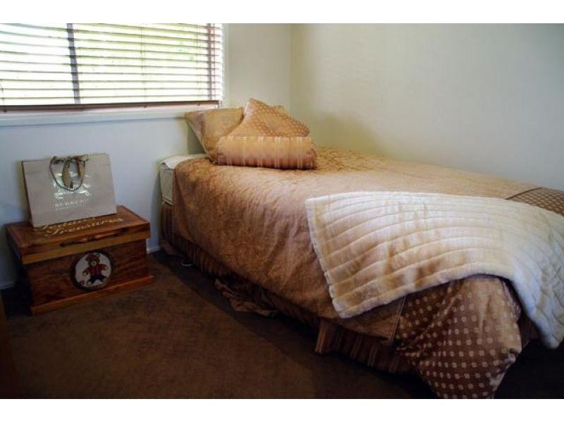 72 Watson Road, Southside QLD 4570