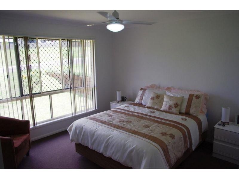 6 Supremacy Place, Jones Hill QLD 4570