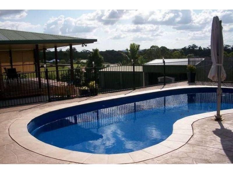 138  Groundwater Road, Southside QLD 4570