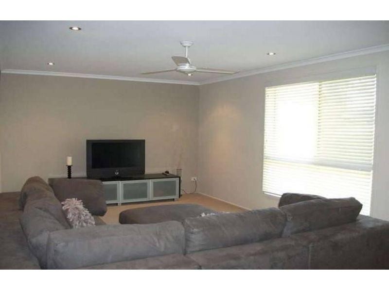 138  Groundwater Road, Southside QLD 4570
