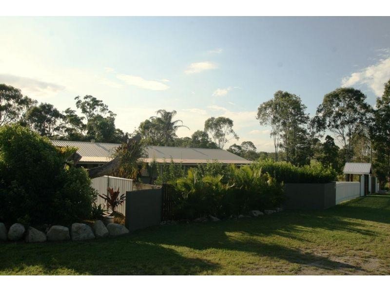24 Arlington Road, Victory Heights QLD 4570