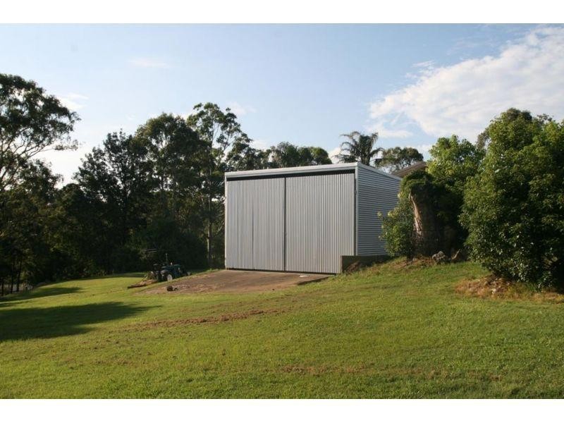 24 Arlington Road, Victory Heights QLD 4570