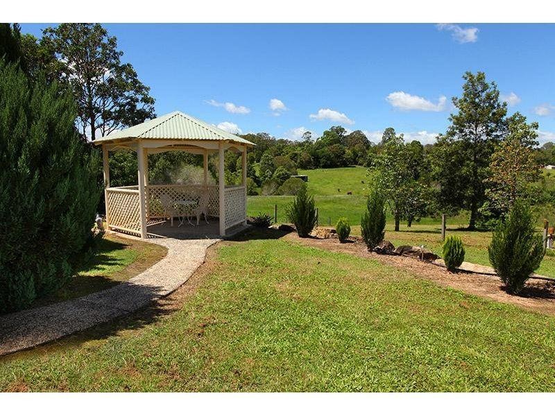 2 Rawlins Road (just off Fritz Rd), Chatsworth QLD 4570