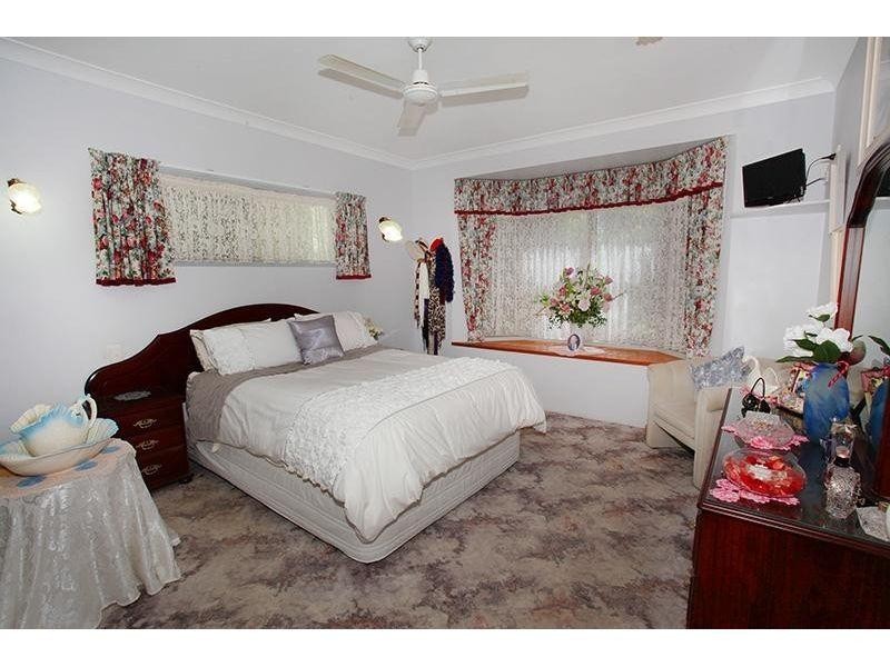 2 Rawlins Road (just off Fritz Rd), Chatsworth QLD 4570