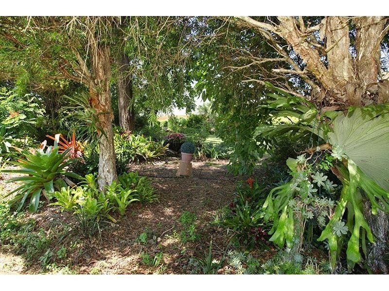 2 Rawlins Road (just off Fritz Rd), Chatsworth QLD 4570