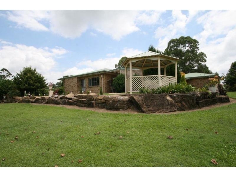 2 Rawlins Road (just off Fritz Rd), Chatsworth QLD 4570