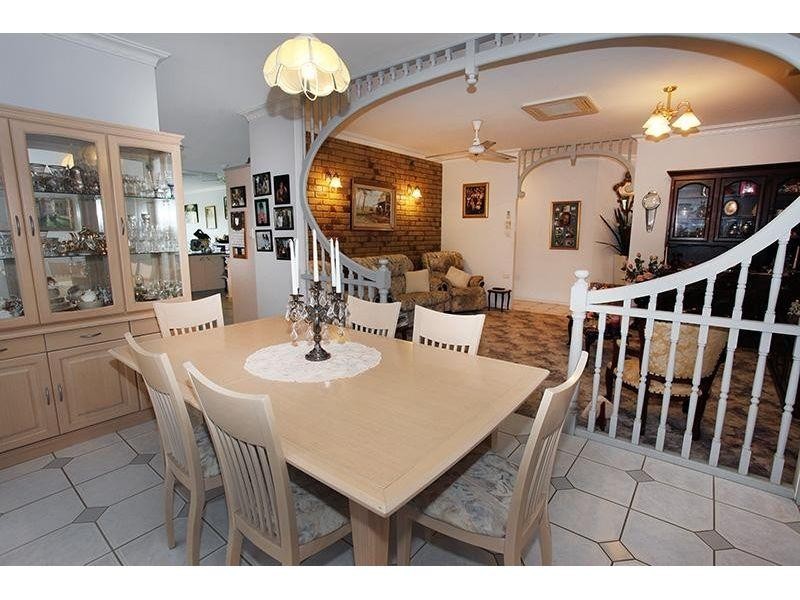 2 Rawlins Road (just off Fritz Rd), Chatsworth QLD 4570