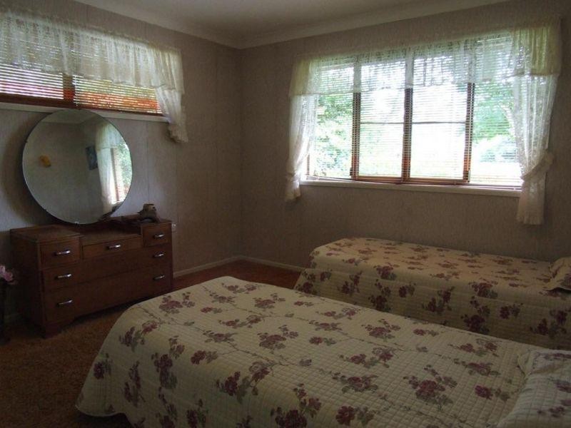 62  Watson Road, Southside QLD 4570