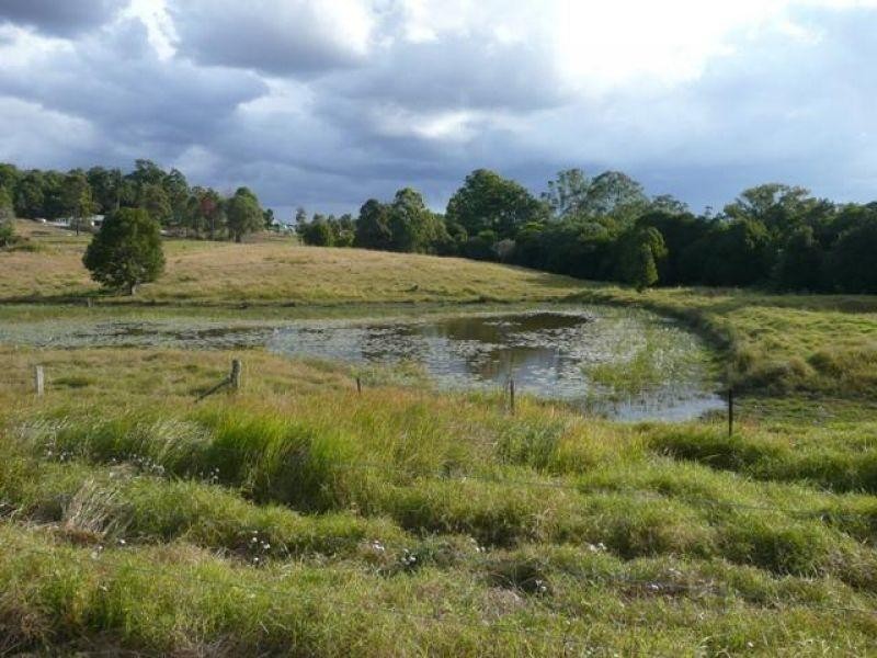 83 Tompkins Road, Veteran QLD 4570