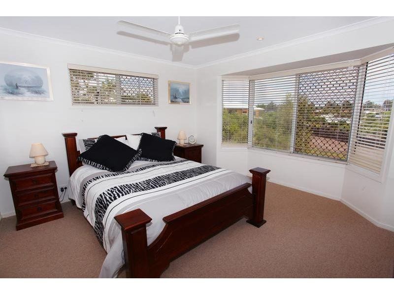 5 Rosewood Court, Southside QLD 4570