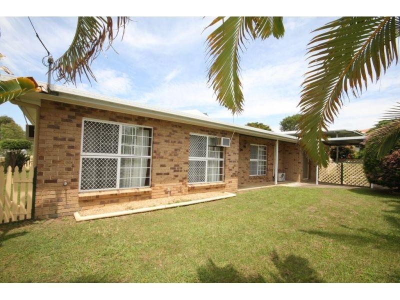 7 Furness Road, Southside QLD 4570