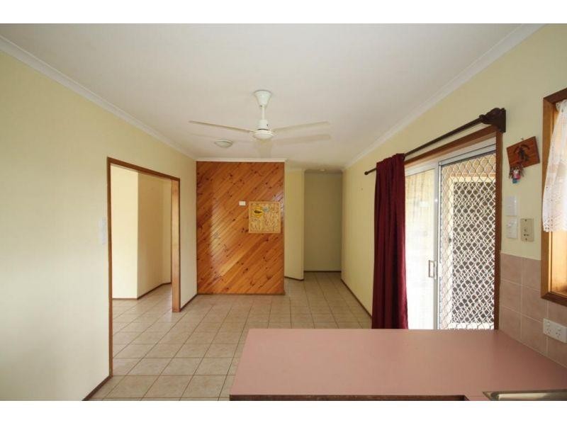 7 Furness Road, Southside QLD 4570