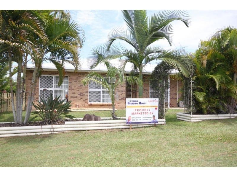 7 Furness Road, Southside QLD 4570