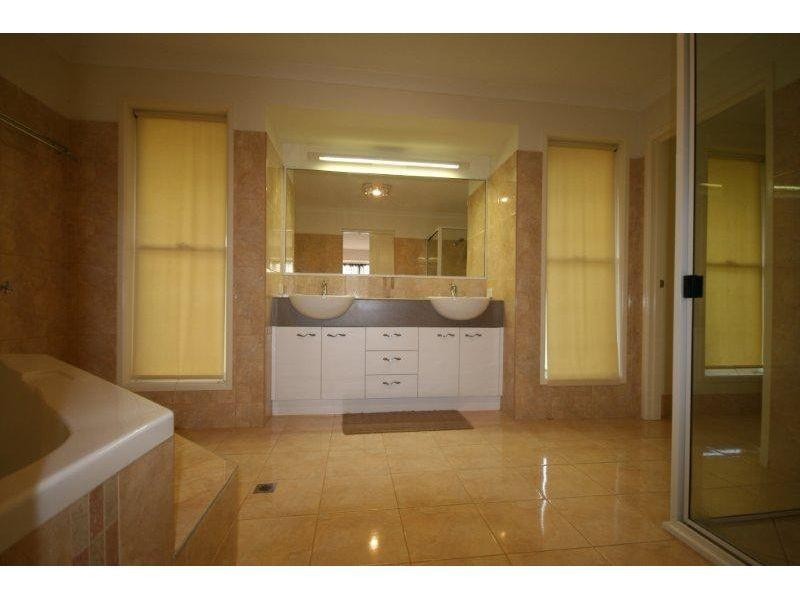 25 Coolabah Court, Pie Creek QLD 4570