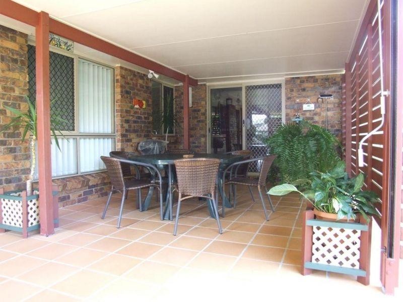 25 Emerald Drive, Southside QLD 4570