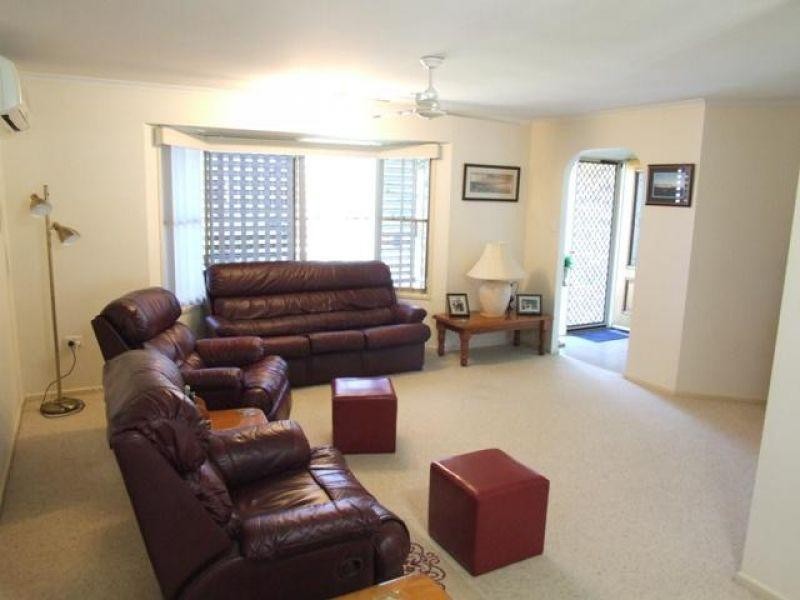 25 Emerald Drive, Southside QLD 4570