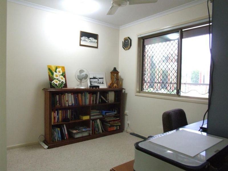 25 Emerald Drive, Southside QLD 4570