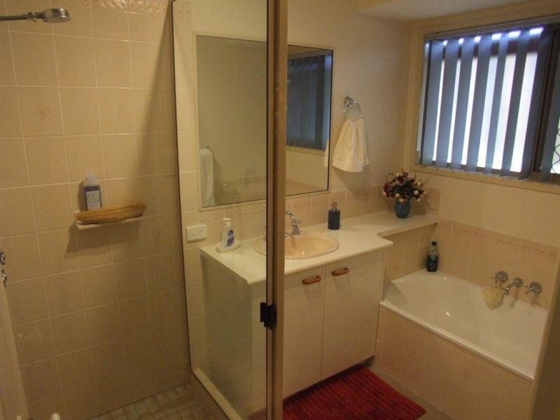 25 Emerald Drive, Southside QLD 4570