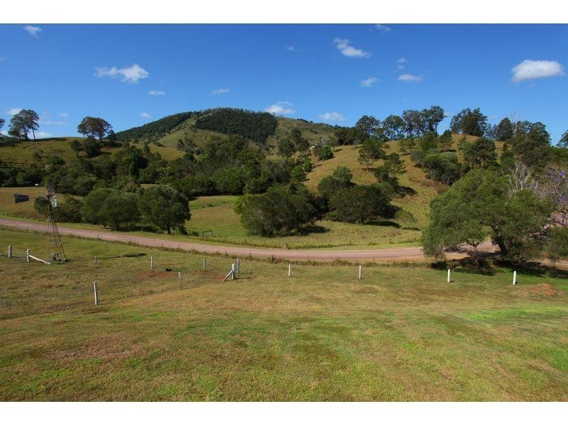 217 Mullins Creek Rd, Goomboorian QLD 4570