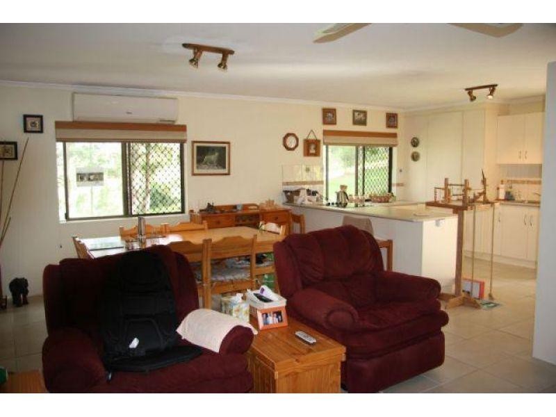 143 Phillips Road, Veteran QLD 4570