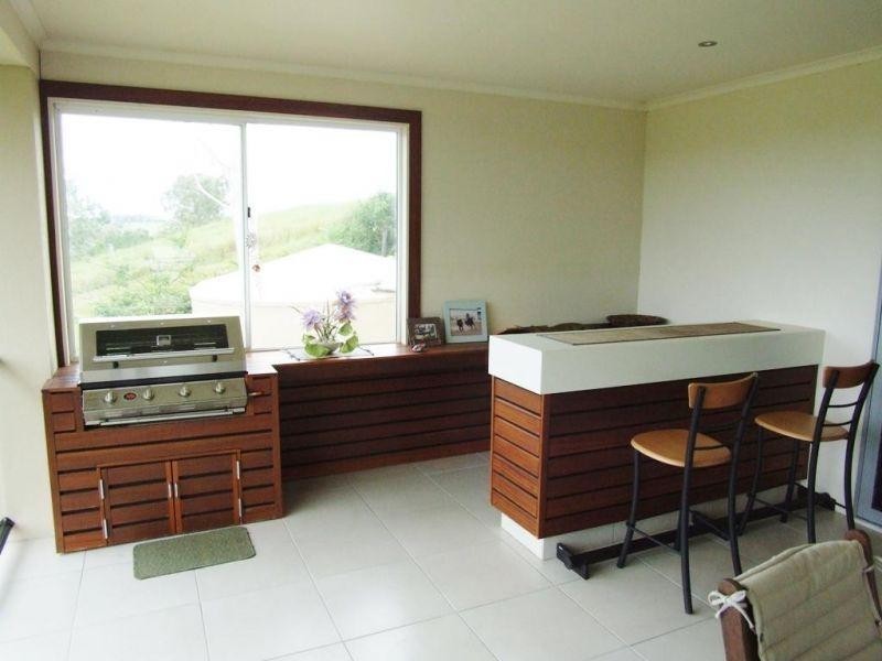 181 Kiaka Road, Lagoon Pocket QLD 4570