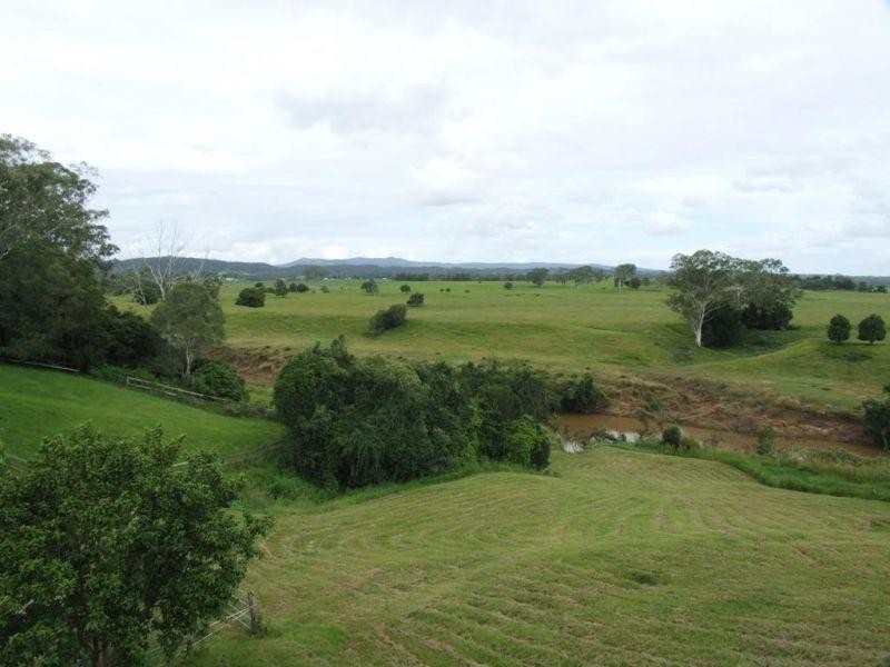 181 Kiaka Road, Lagoon Pocket QLD 4570