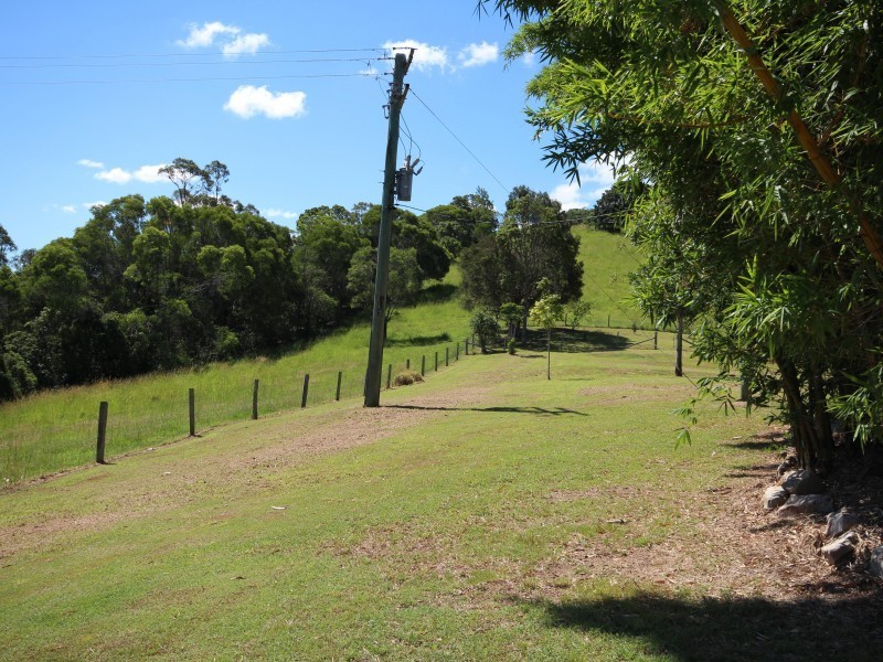 121 Hood Road, Veteran QLD 4570