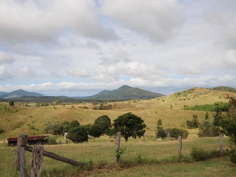 322 Diggings Road, Glastonbury QLD 4570