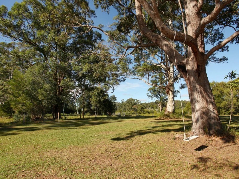 306 Louis Bazzo Drive, Pomona QLD 4568