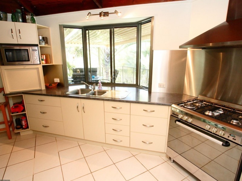 59 Monarch Road, Carters Ridge QLD 4563