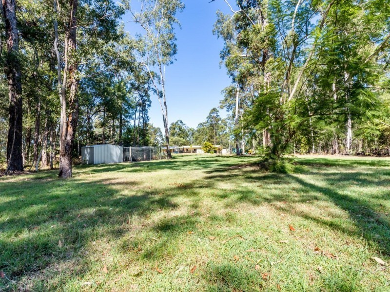 25 Wattle Ave, Bells Bridge QLD 4570