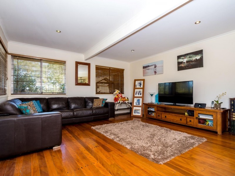 51 Riley Road, Traveston QLD 4570