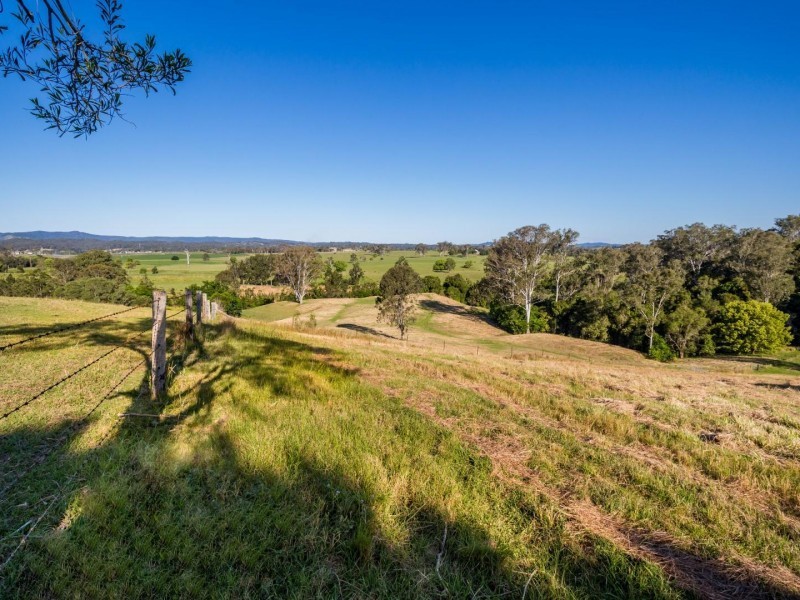 129 Van Velsen Road, The Dawn QLD 4570