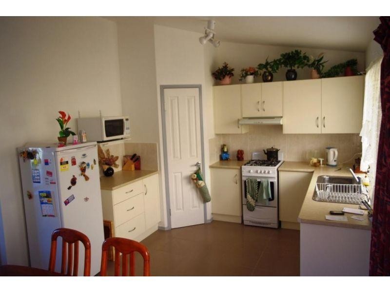 4 Allan Place, Curra QLD 4570