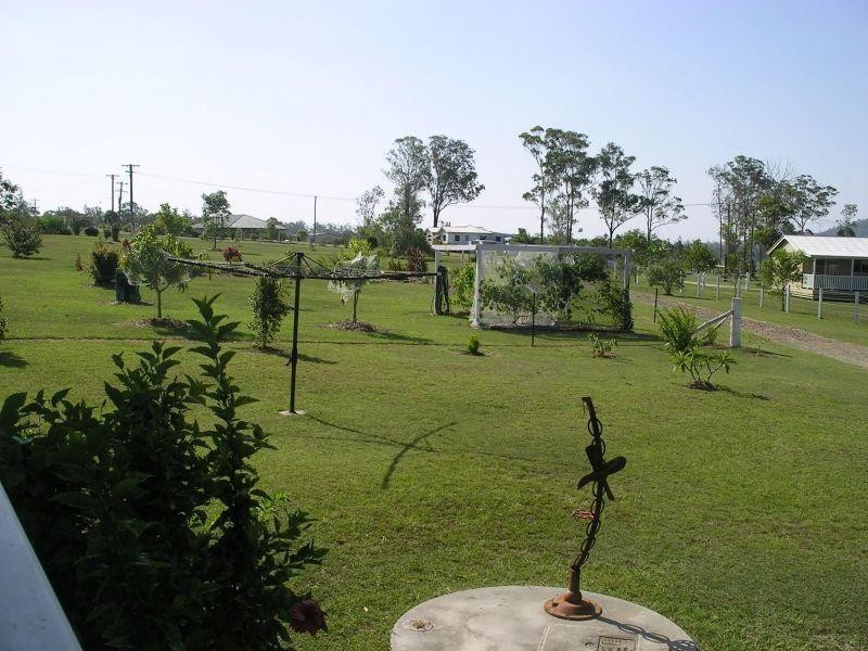 4 Allan Place, Curra QLD 4570