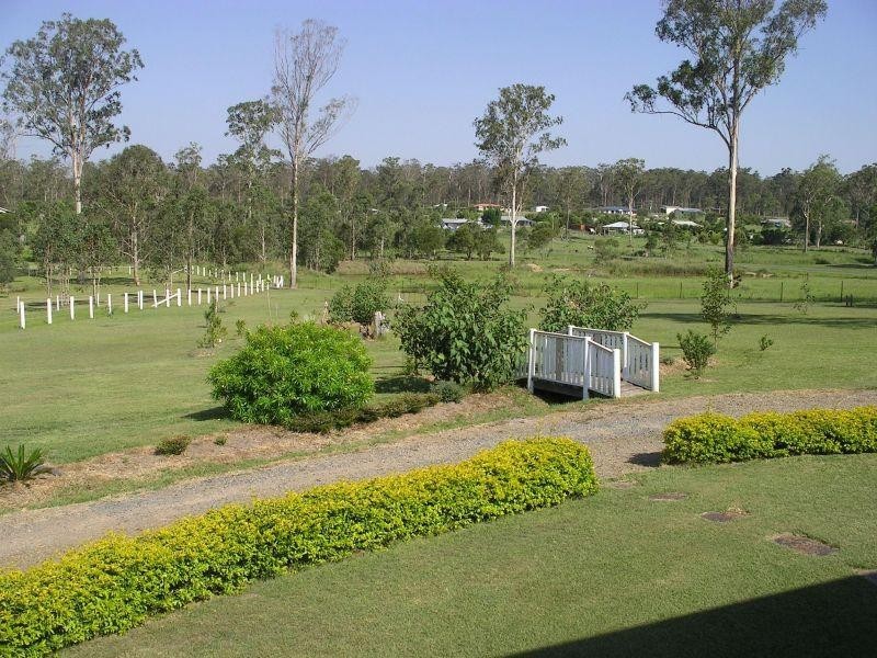 4 Allan Place, Curra QLD 4570