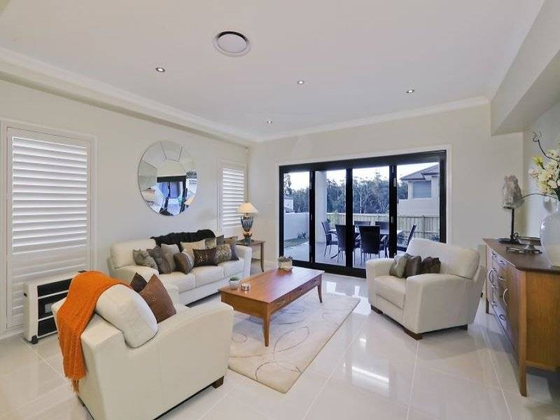 128 Gooraway Drive, Castle Hill NSW 2154