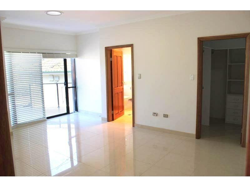 9A Pindari Crescent, South Wentworthville NSW 2145