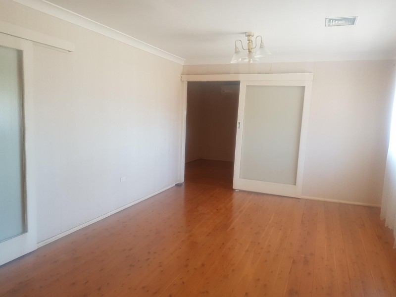 30 Bringelly Avenue, Pendle Hill NSW 2145