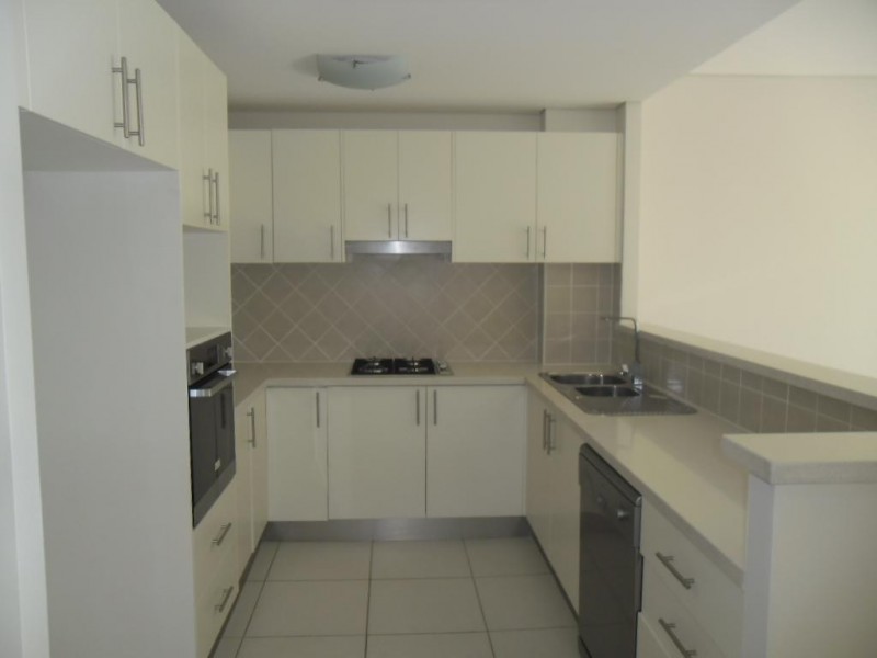 12/9-11 Kleins Road, Northmead NSW 2152