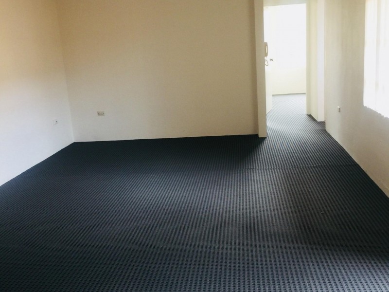 8/23 Caroline Street, Westmead NSW 2145