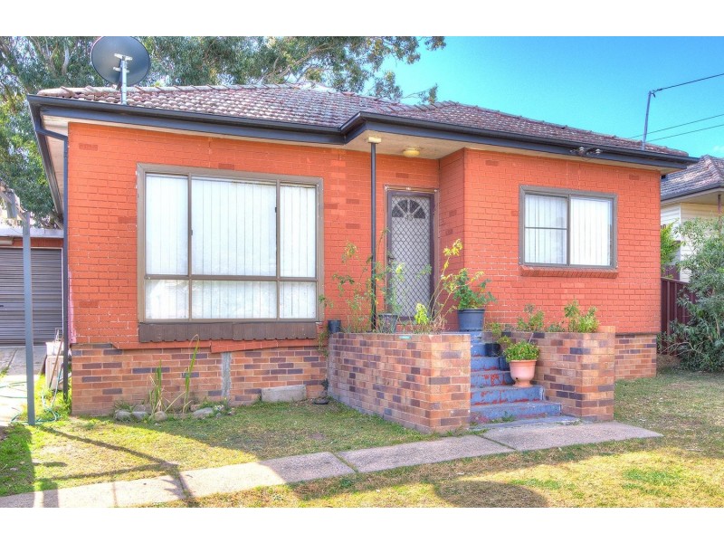 43 Mandoon Road, Girraween NSW 2145